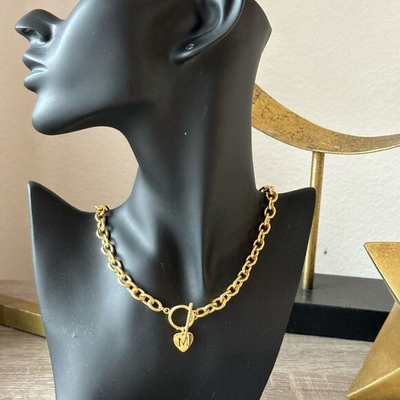 Letter M necklace A1177 - Picture 4 of 4